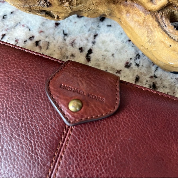 Michael Kors Leather Wallet - Picture 4 of 9